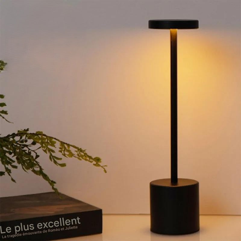 Lampe led sans fil de couleur noire